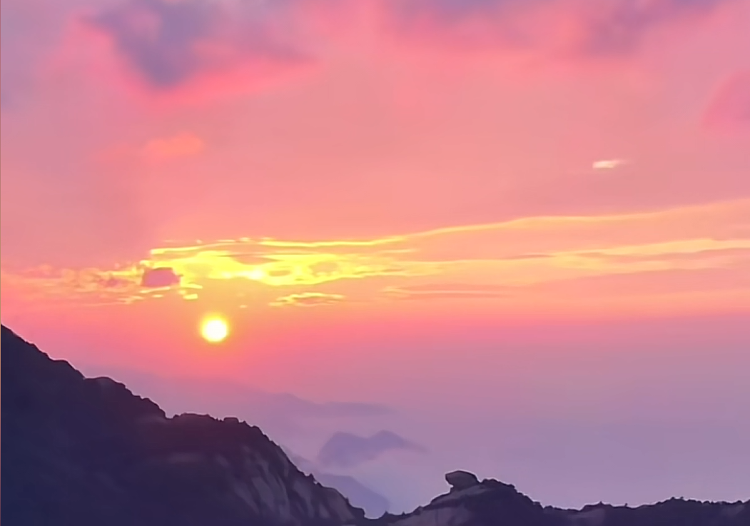 华山晚霞